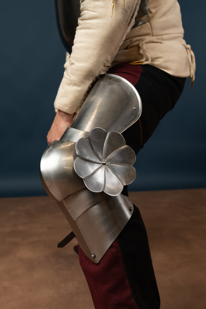 Late 15th century cuisses, upper leg armor, 1.6 mm