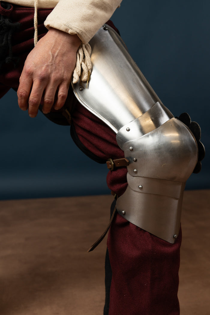 Late 15th century cuisses, upper leg armor, 1.6 mm