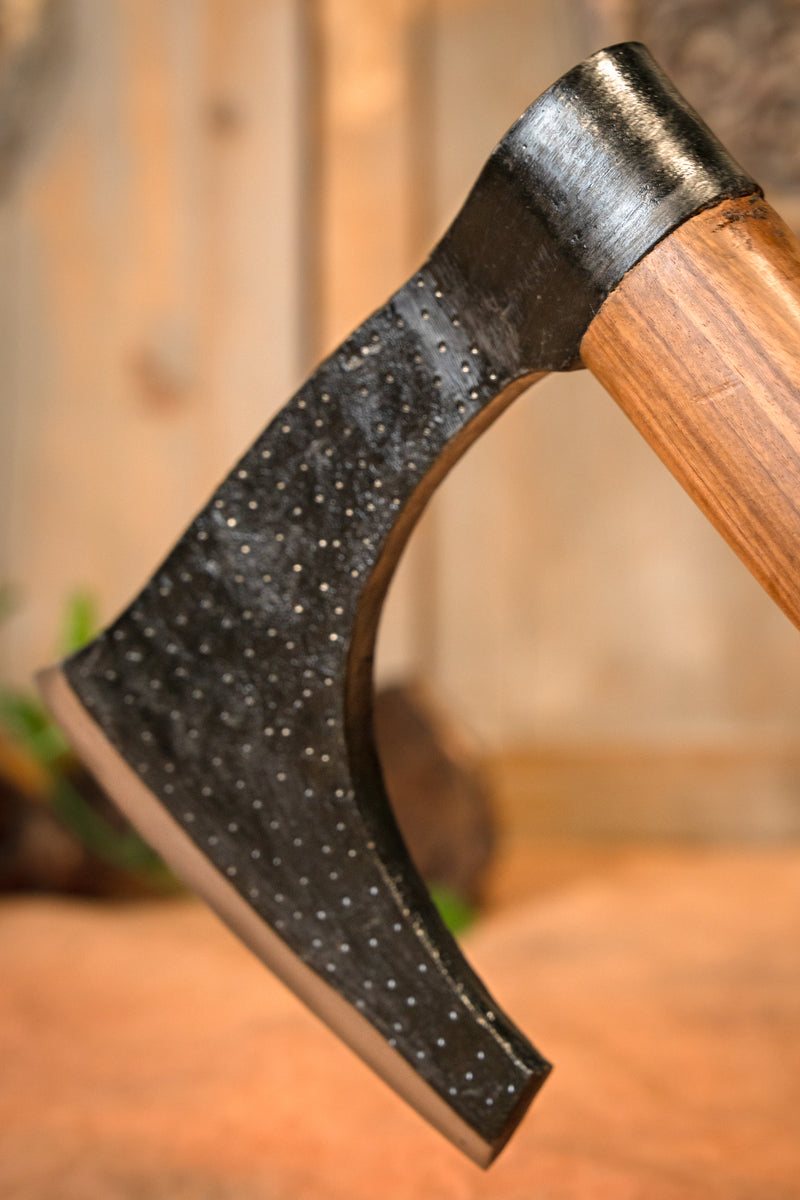 Skeggox vichinga Huscarl, tipo C, semi-affilata