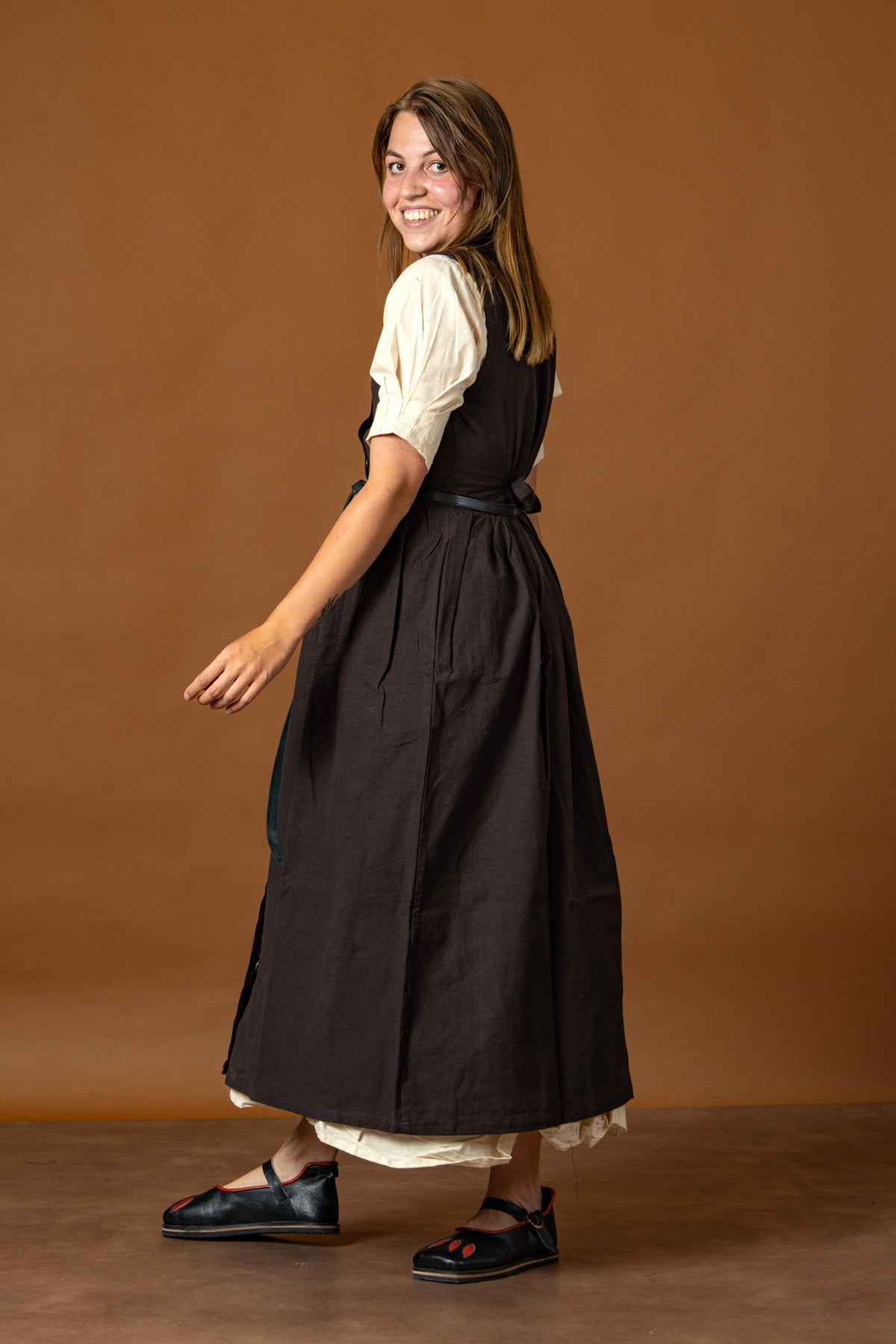 Kirtle Alice, brown