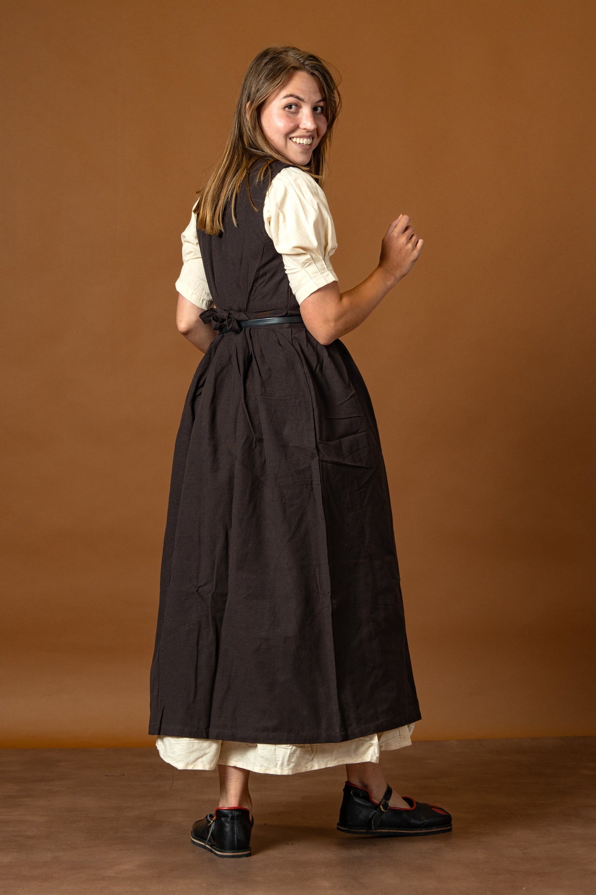 Kirtle Alice, brown