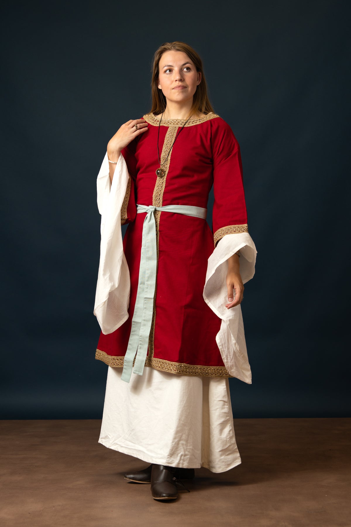 Overtunic (dalmatica / guarnacca) Matilde, cotton-linen mix, red