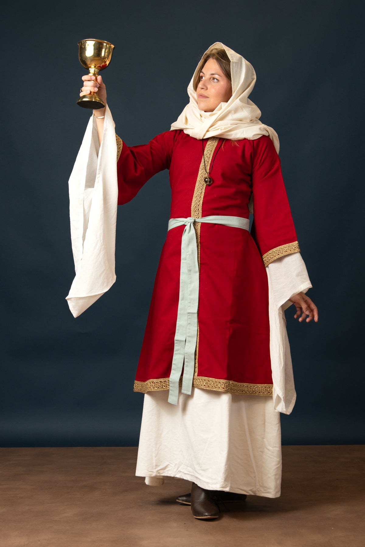 Overtunic (dalmatica / guarnacca) Matilde, cotton-linen mix, red
