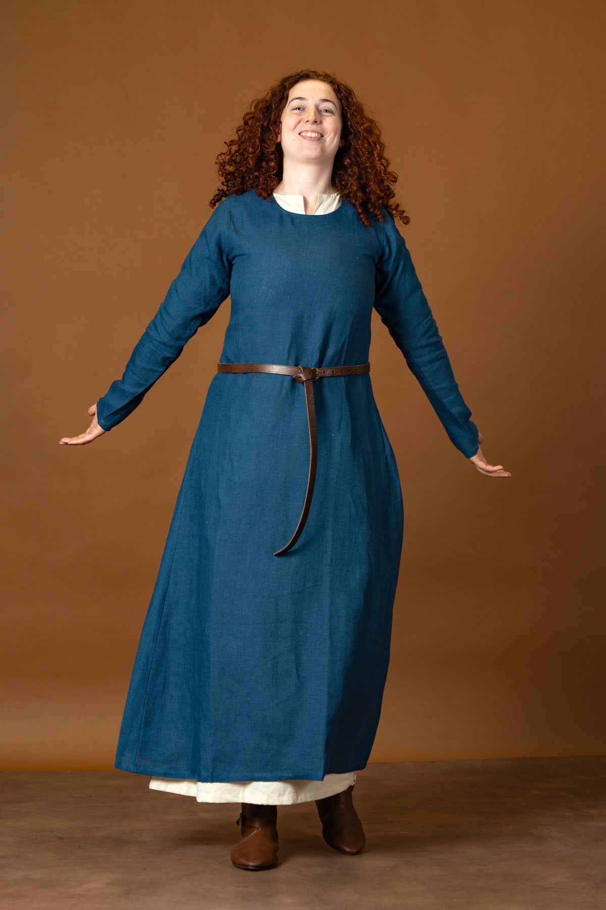 Viking dress Helga, linen, blue