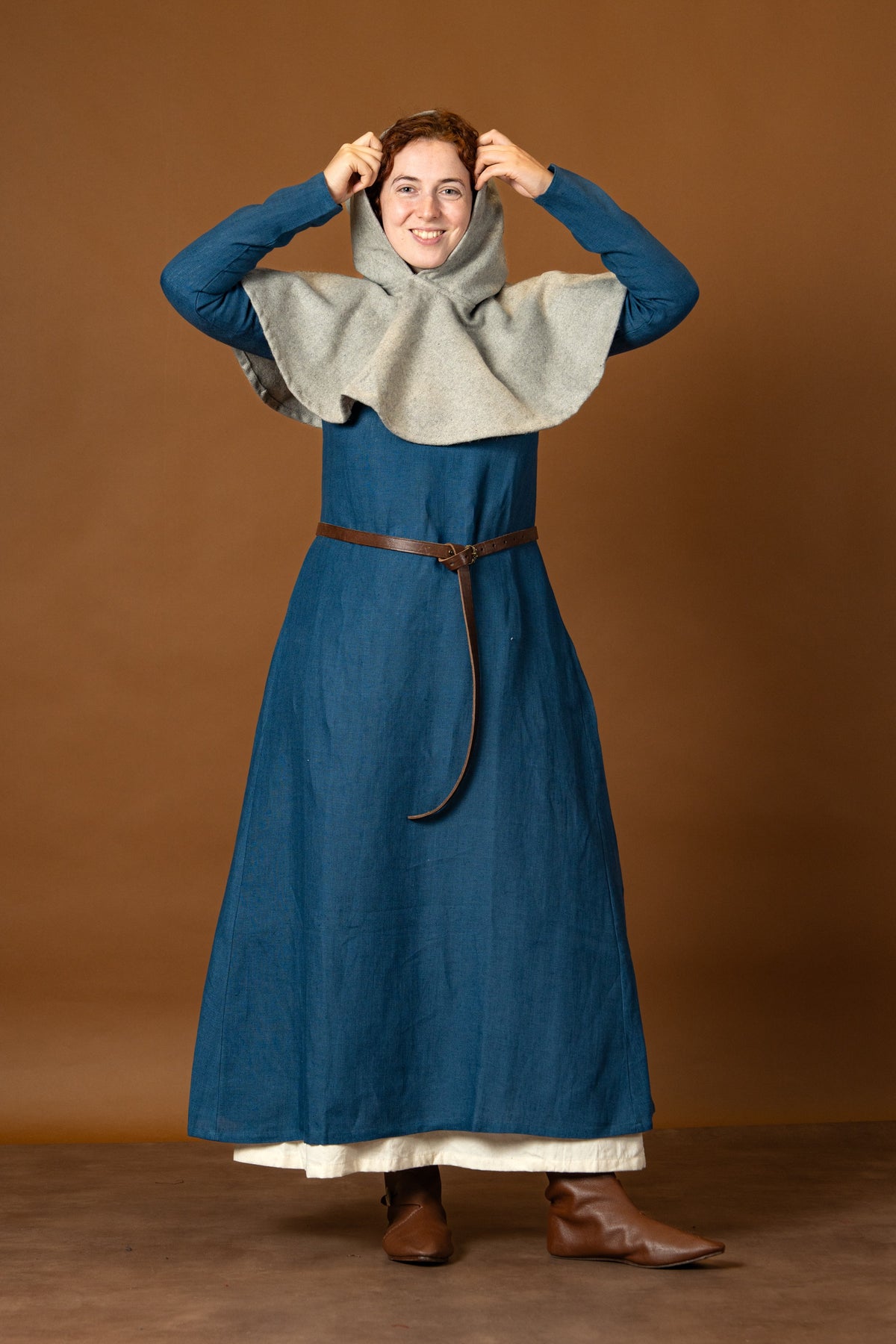 Viking dress Helga, linen, blue