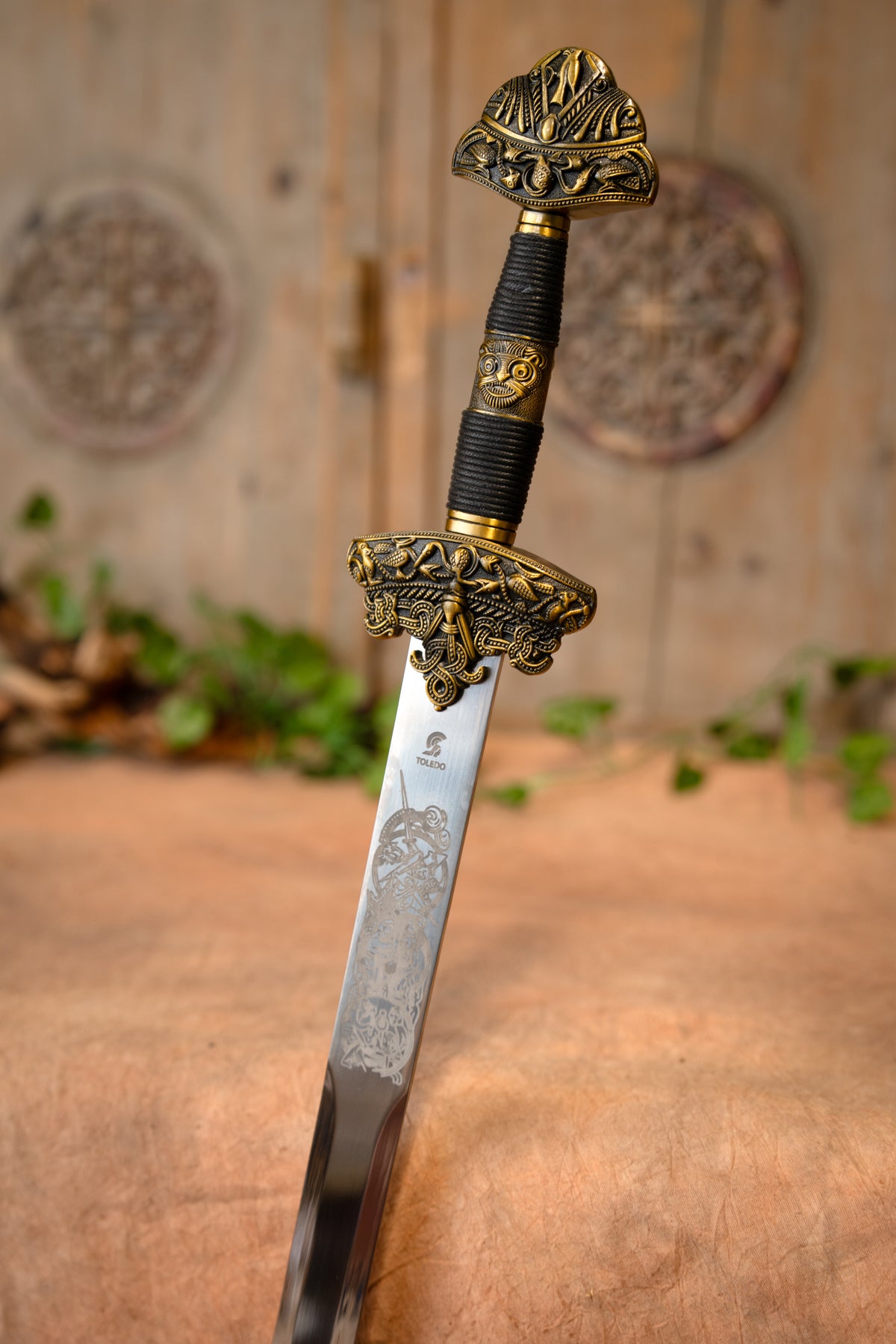 Dybek sword, semi-sharp