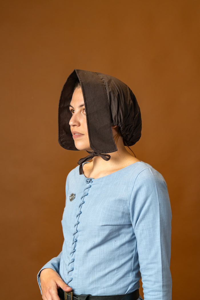 Renaissance women's cap Greta, brown