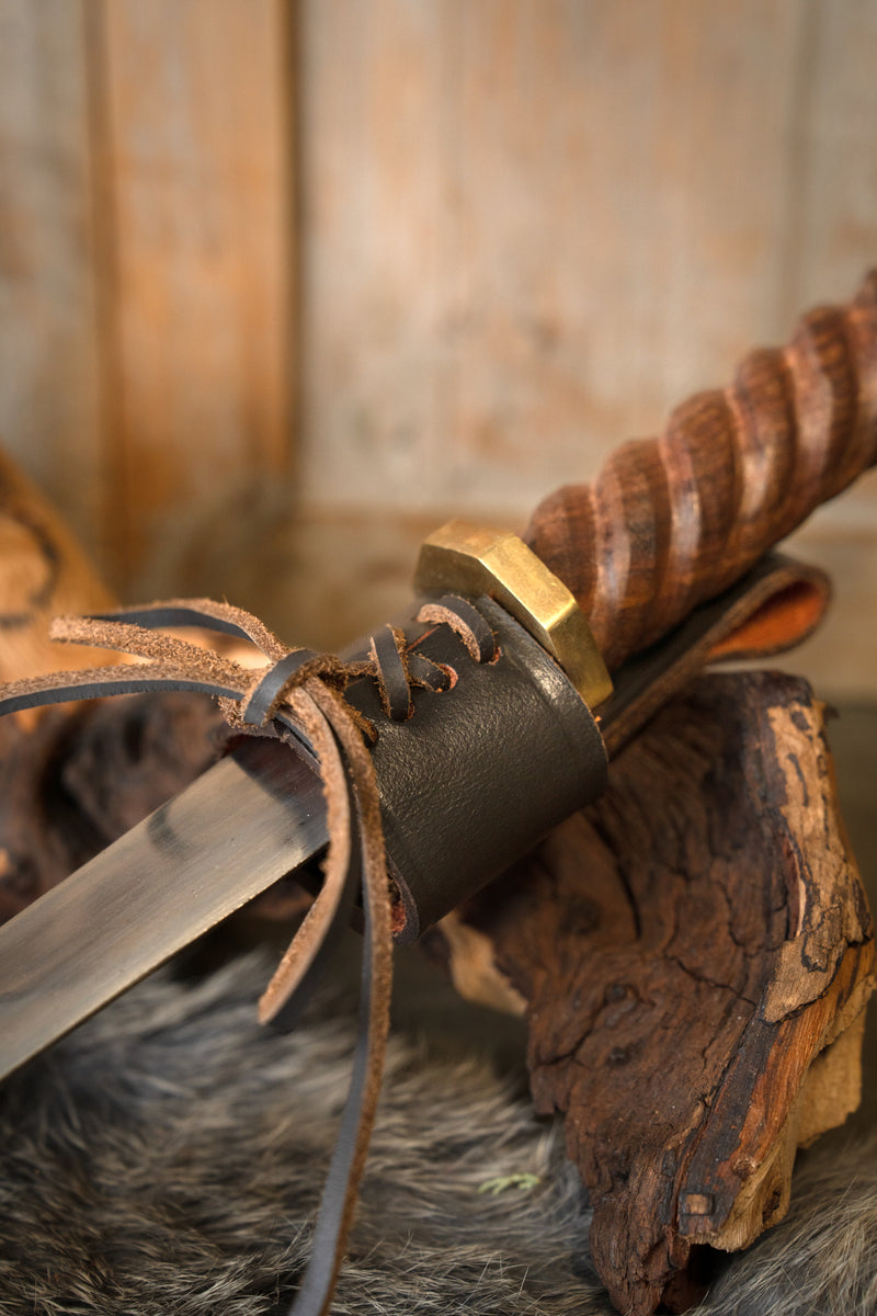 Belt holder for dagger, brown