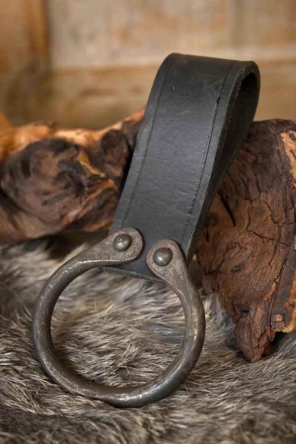 Authentic axe holder for belt