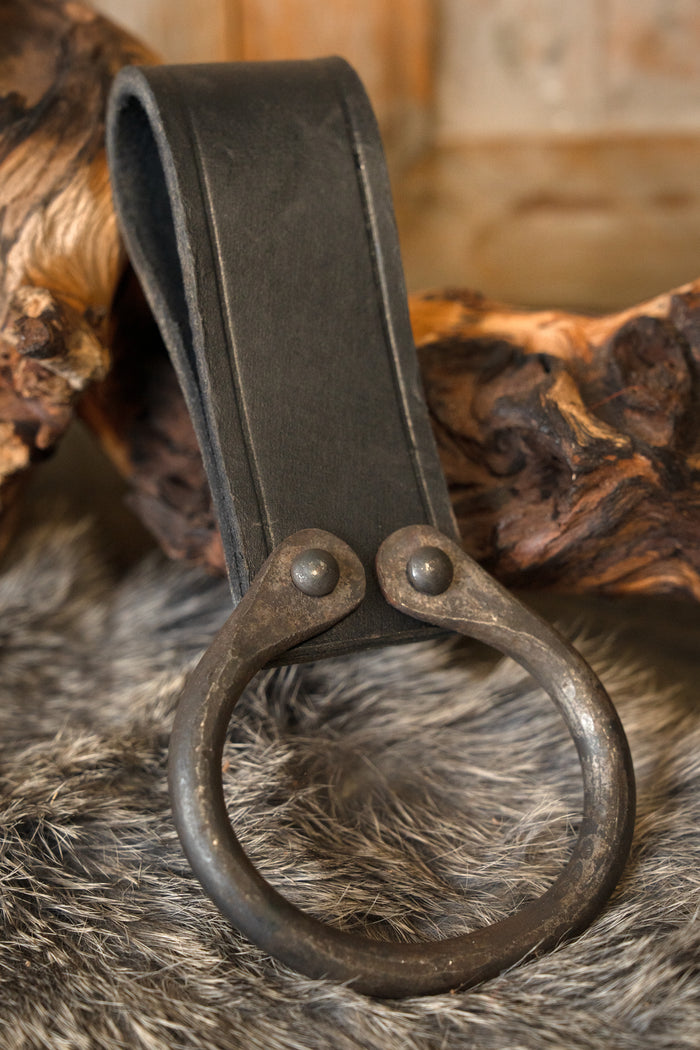 Authentic axe holder for belt