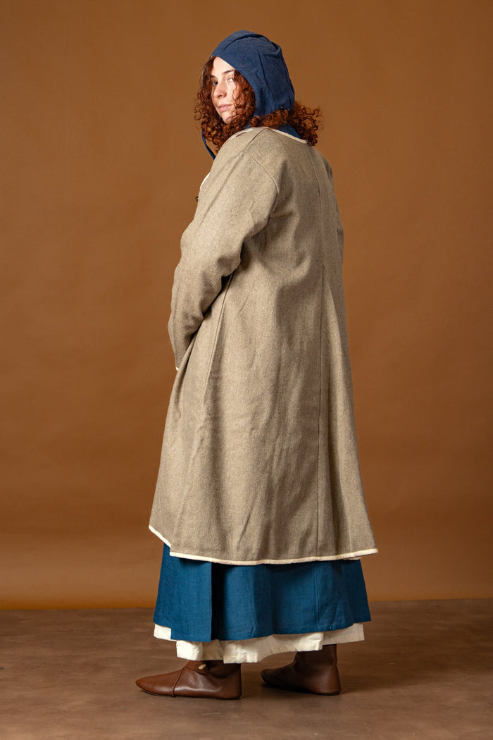 Viking kaftan Skadi, sand, wool blend