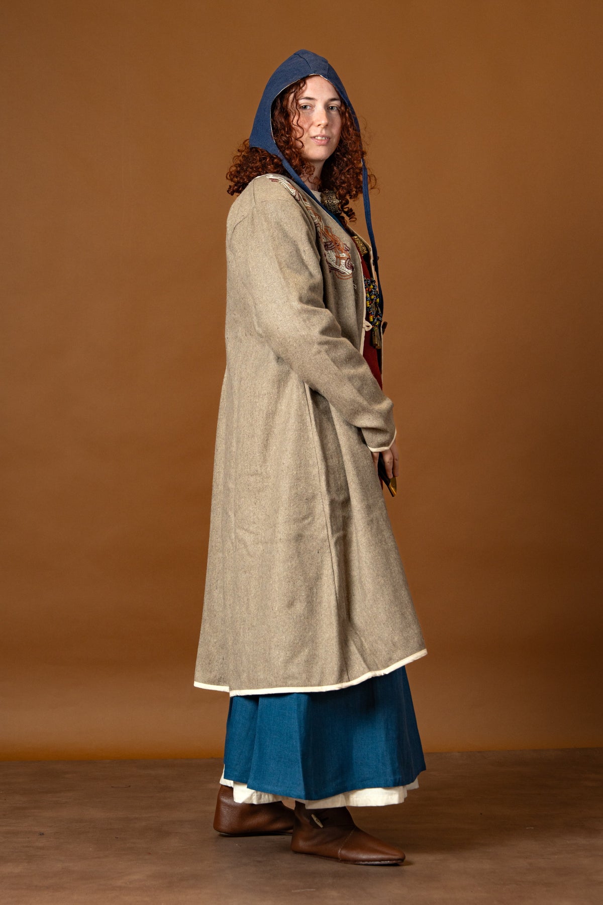 Viking kaftan Skadi, sand, wool blend