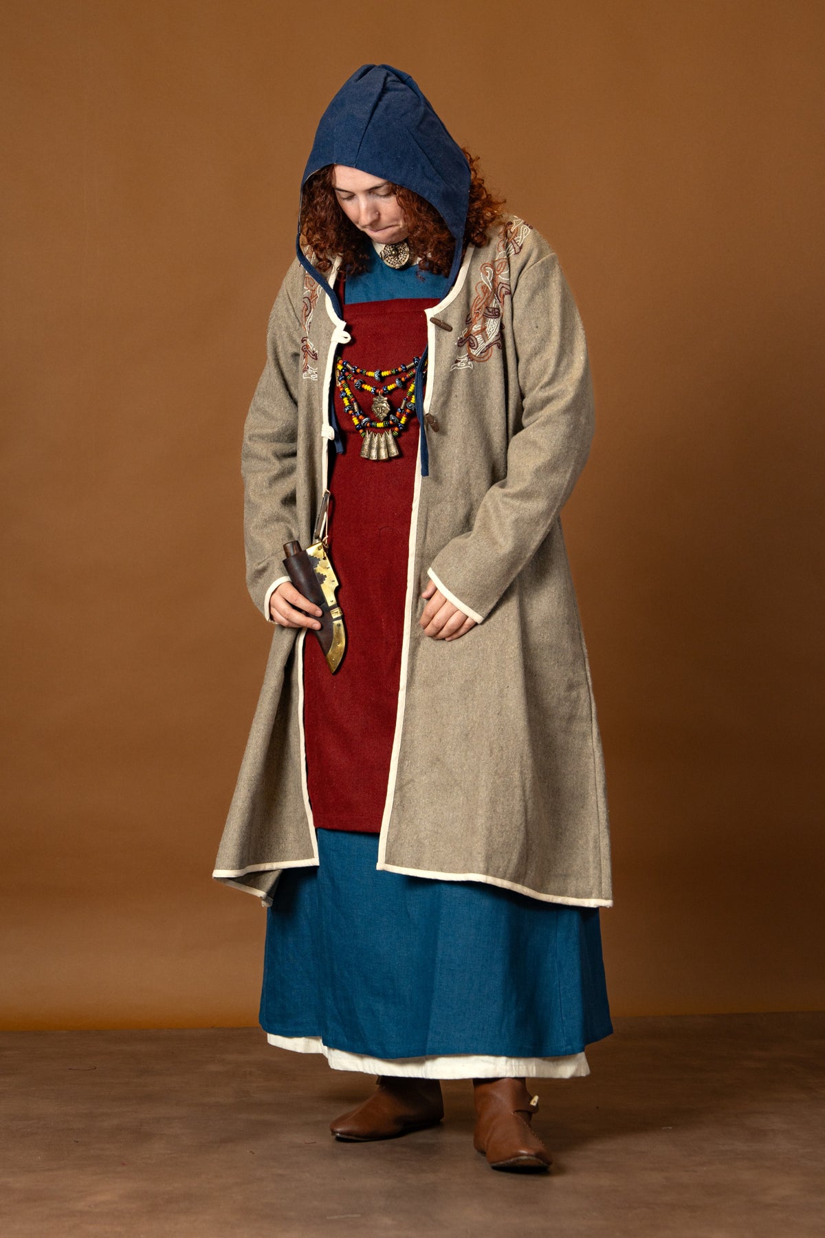 Viking kaftan Skadi, sand, wool blend