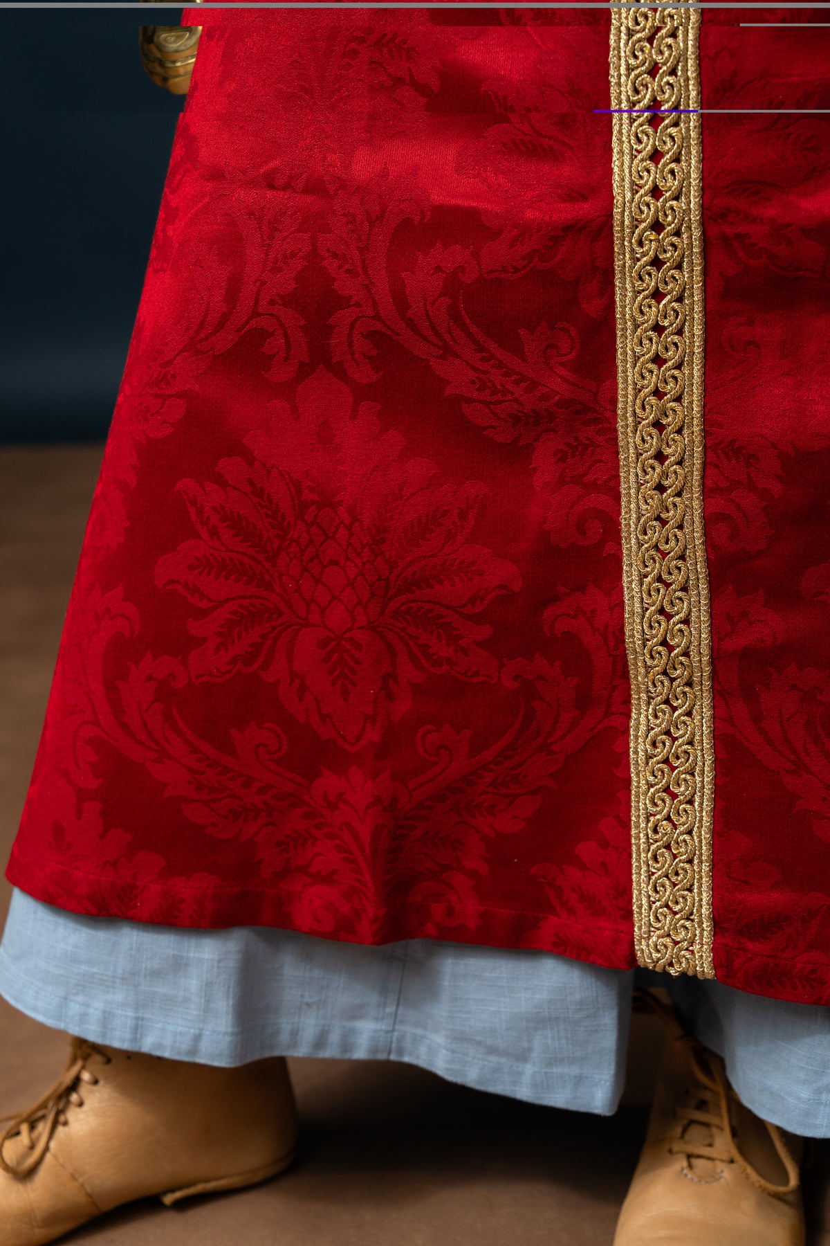 Pellot Leonora, brocade, red