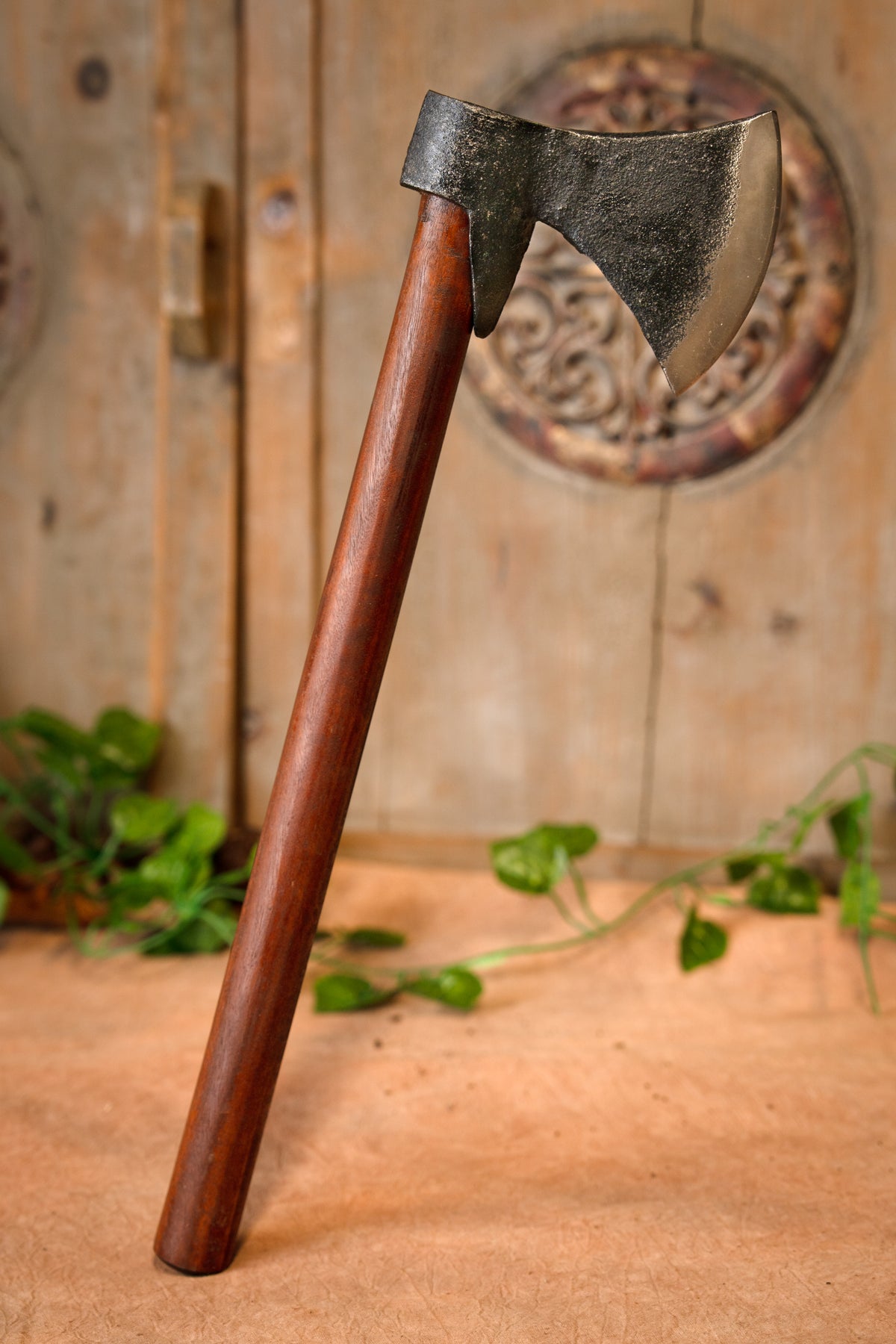 Scandinavian woodworkers axe, semi-sharp