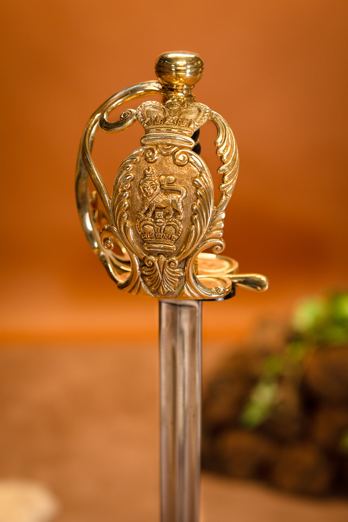 Household Cavalry officer backsword, semi-sharp