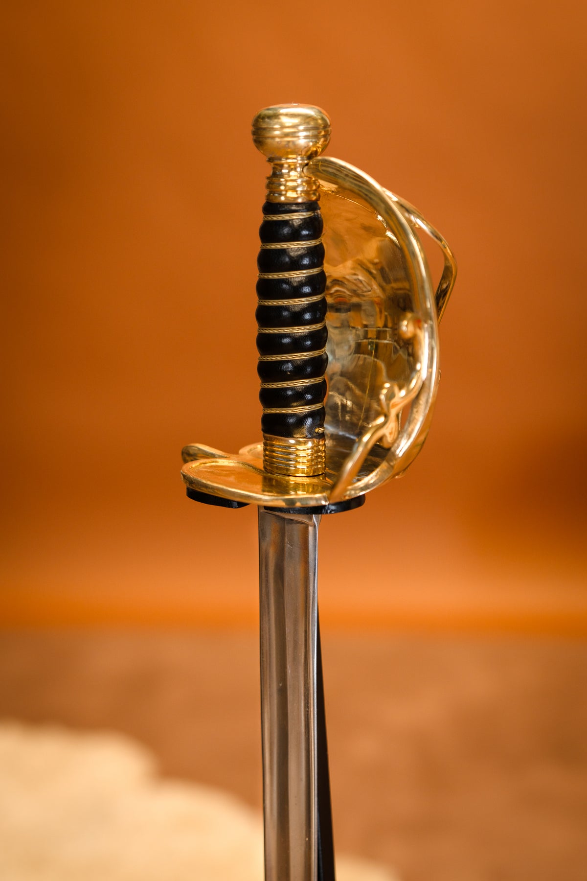 Household Cavalry officer backsword, semi-sharp