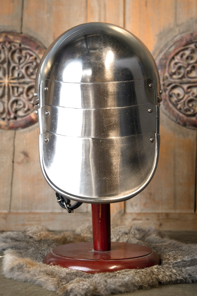 17th century lobster-tailed pot helmet, 1–1.2 mm