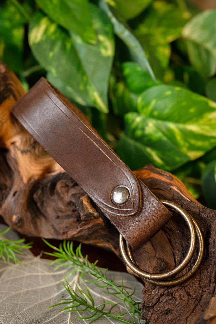 Skirt holder, brown