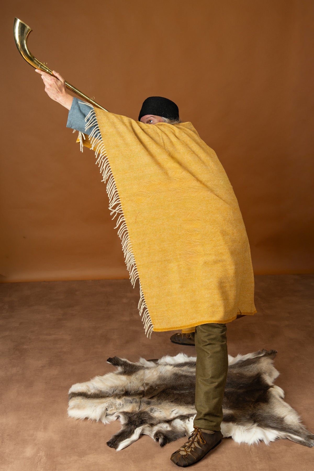 Germanic Iron Age cloak, wool, yellow