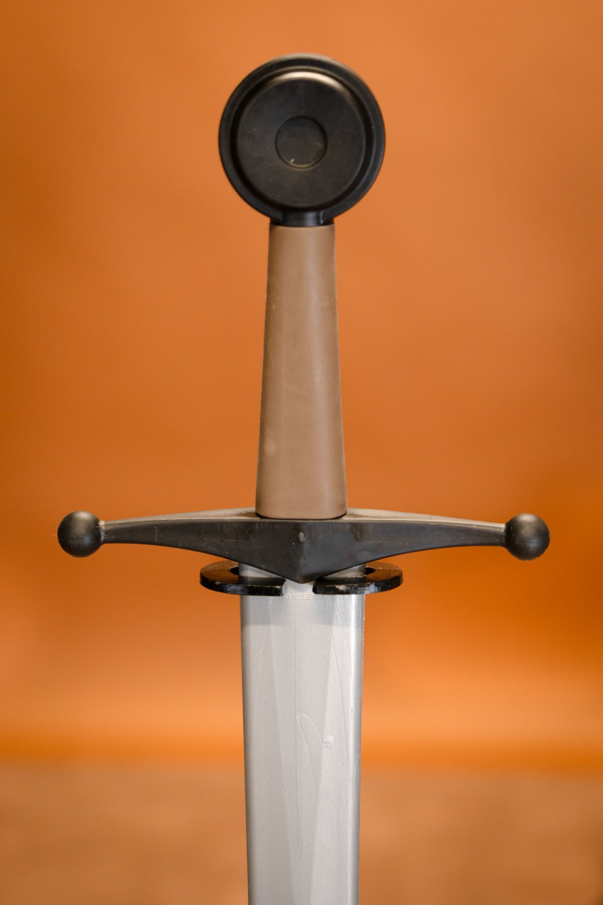 One handed replica HEMA