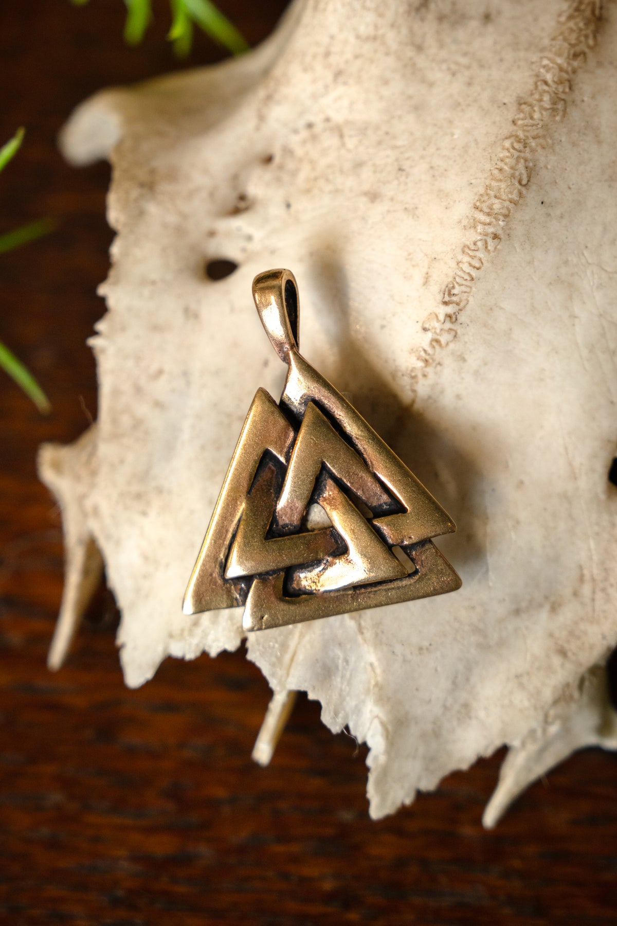 Bronze Valknut, bronze
