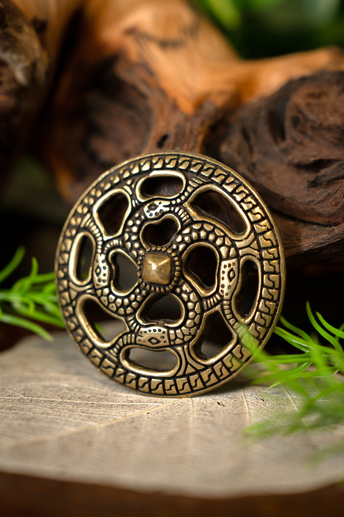Germanic zierscheibe, amulet, zamak