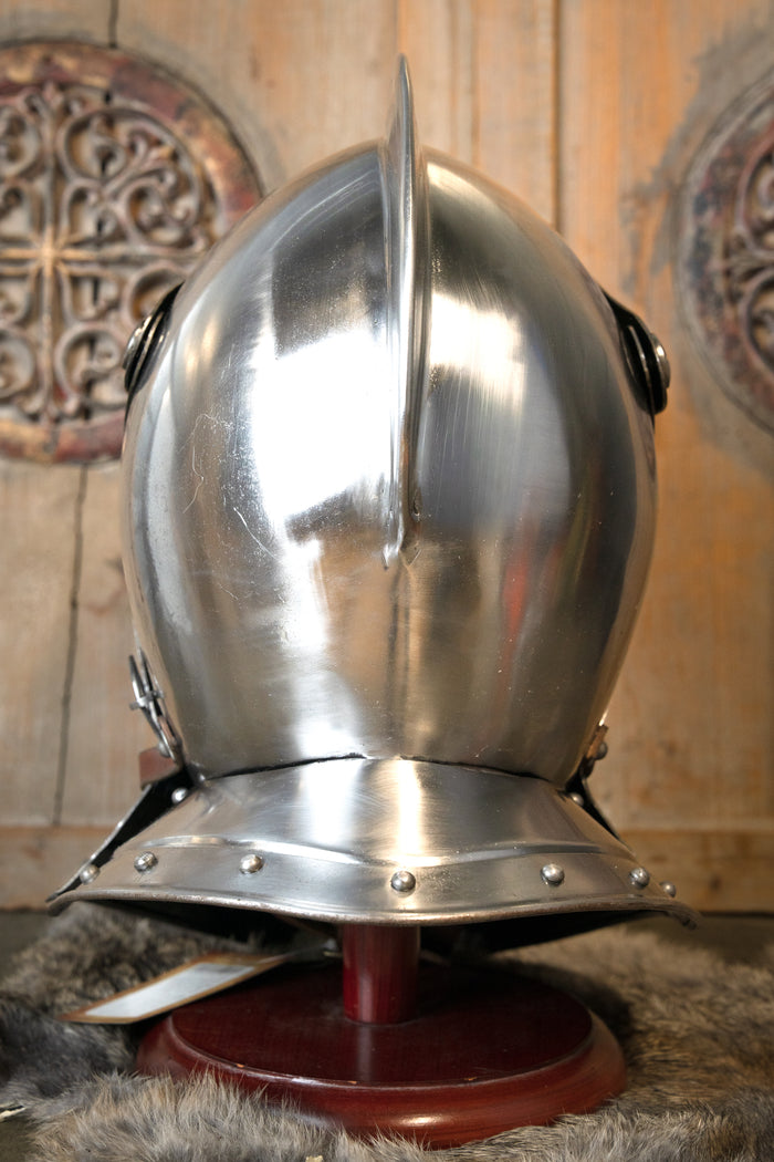 17th century closed helm, 1.6 mm