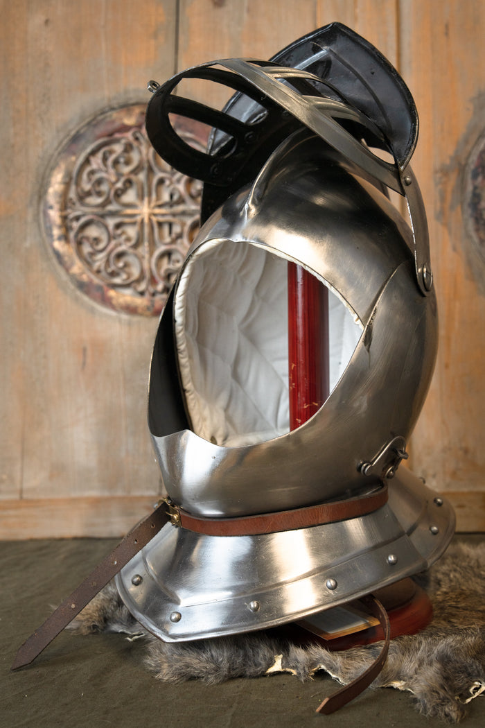17th century closed helm, 1.6 mm