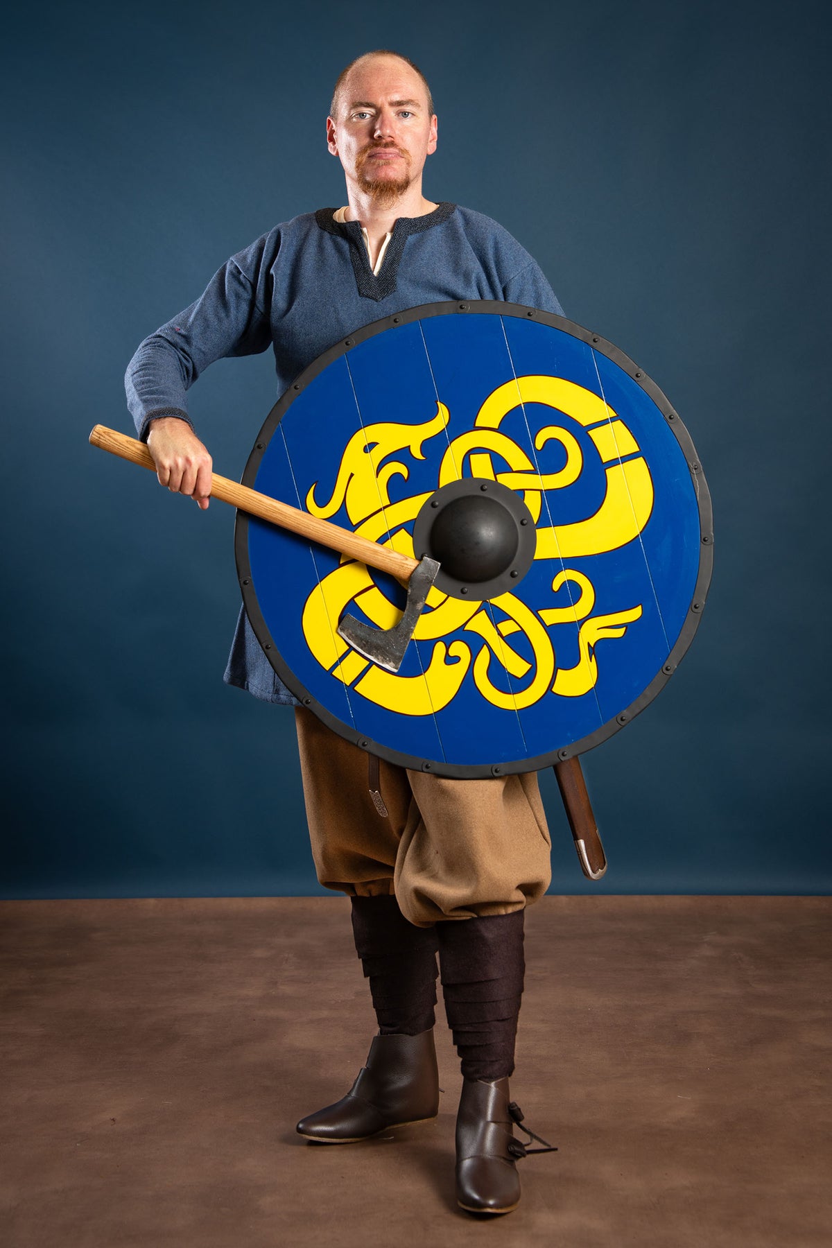 Viking shield Urnes dragon
