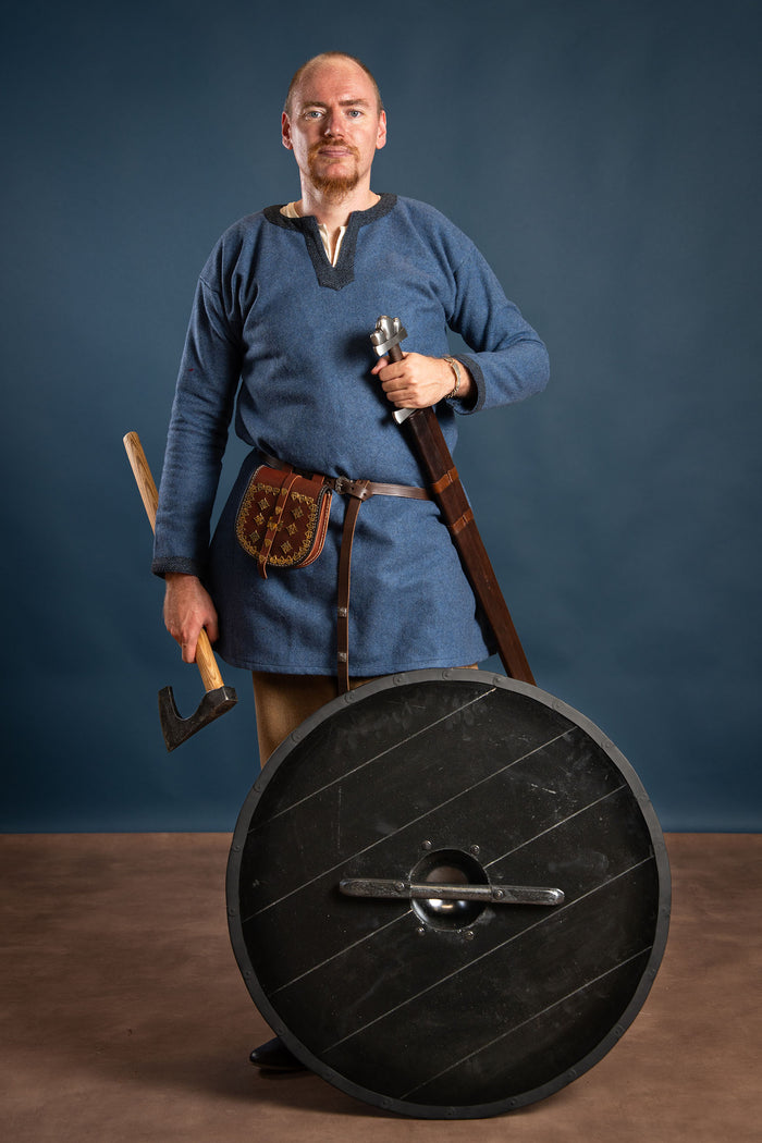 Viking shield Urnes dragon
