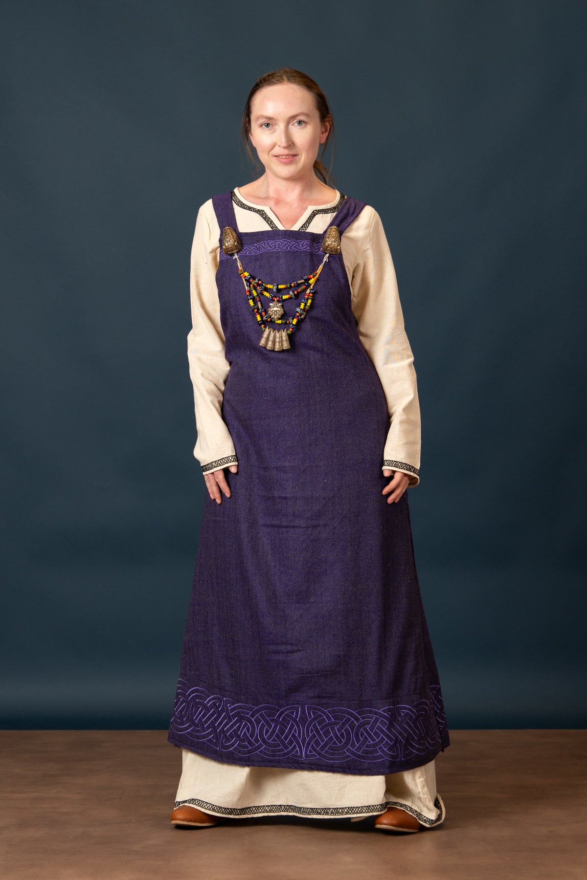 Early medieval dress Aelswith, natural