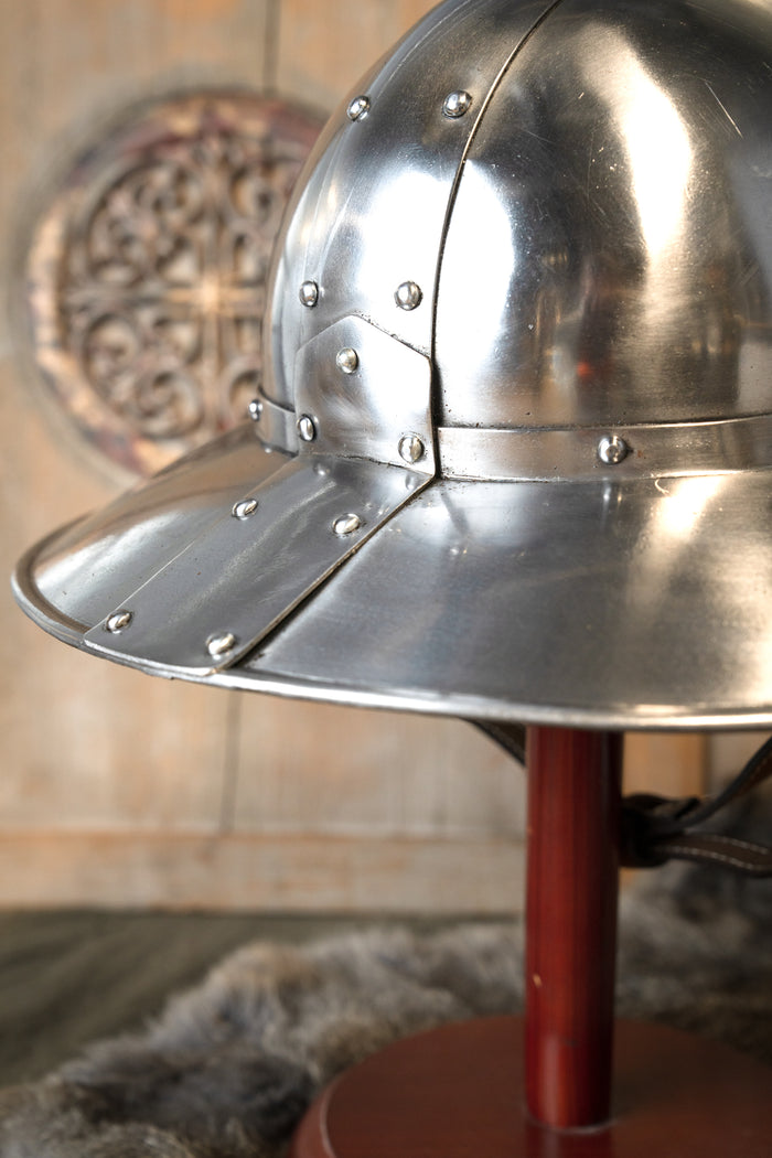14th–15th century kettle hat Crispin, 1.6 mm