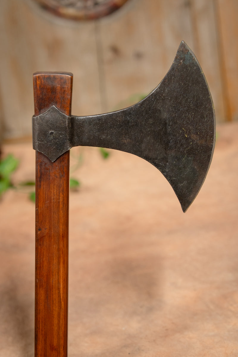 Hacha danesa Roskilde, tipo M, semi-afilada