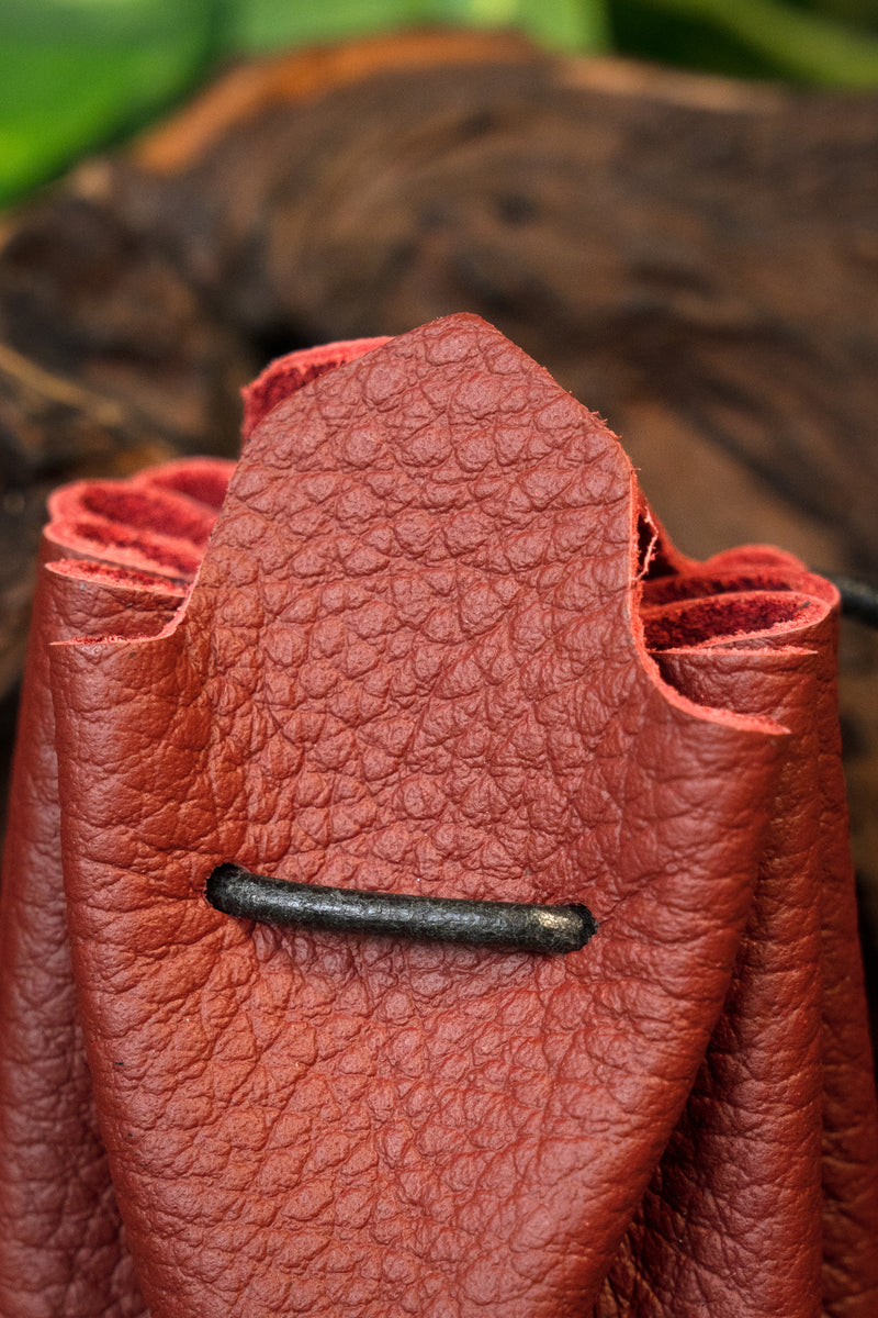 Sakiewka na pieniądze, czerwona