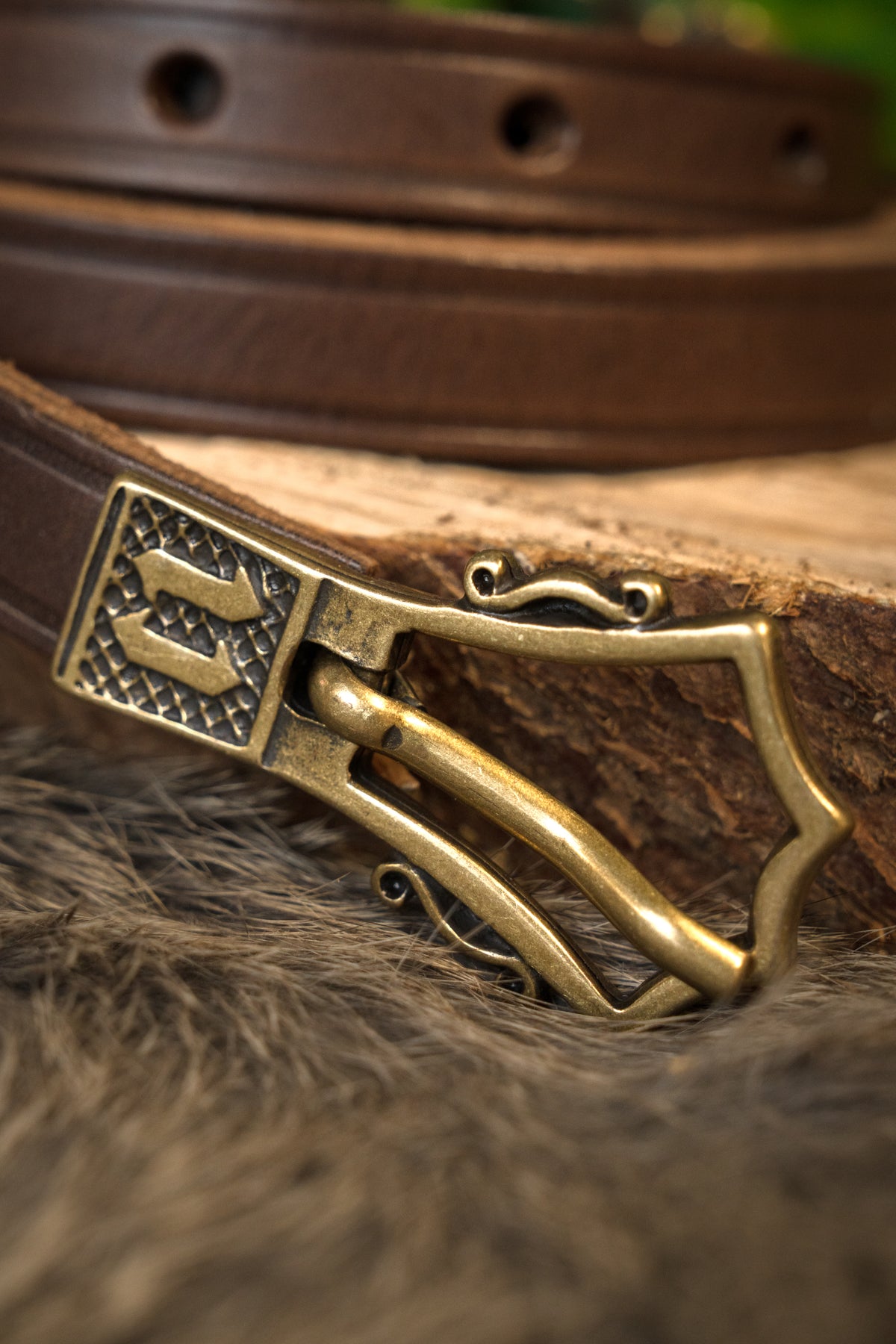 Gothic belt with belt end, 151 cm, brown