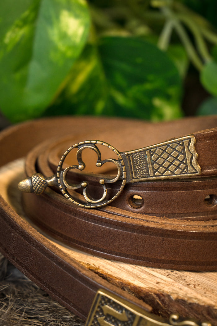 Gothic belt with belt end, 151 cm, brown