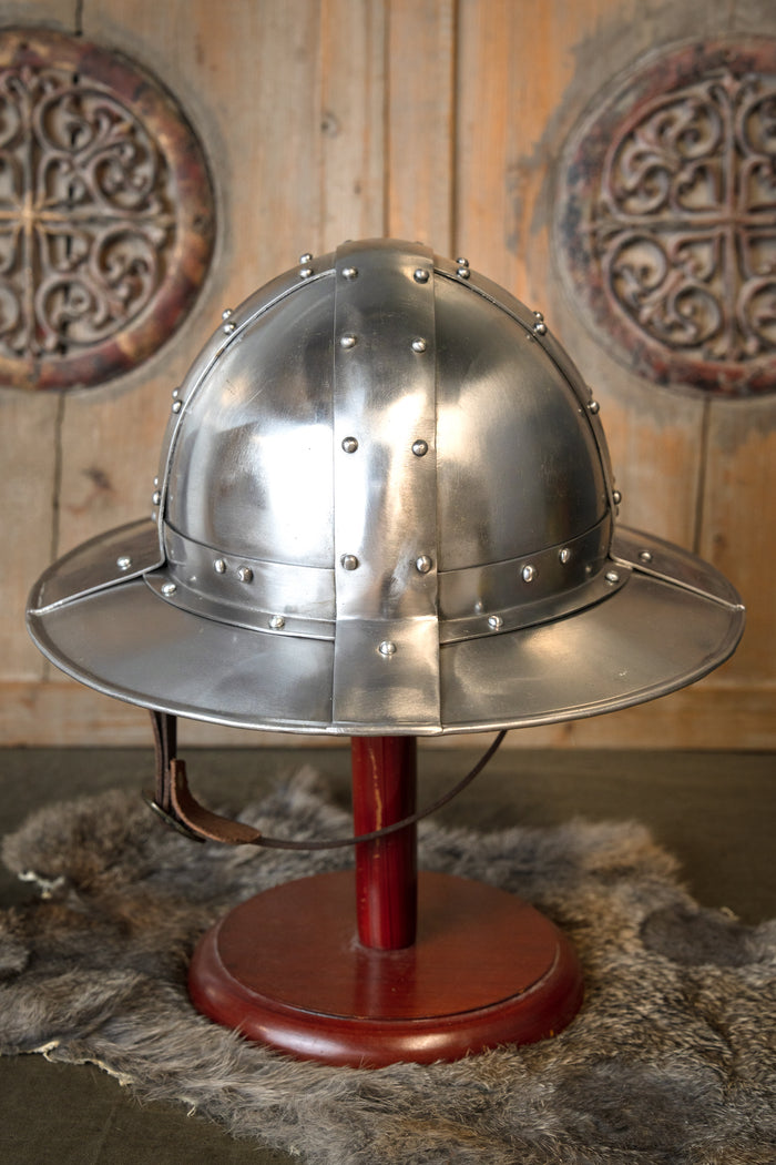 Crusader cauldron hat with straps, 1.6 mm (battle-ready)