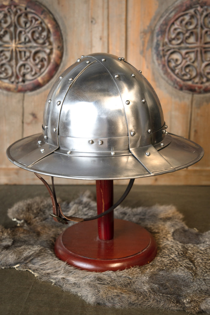 Crusader cauldron hat with straps, 1.6 mm (battle-ready)
