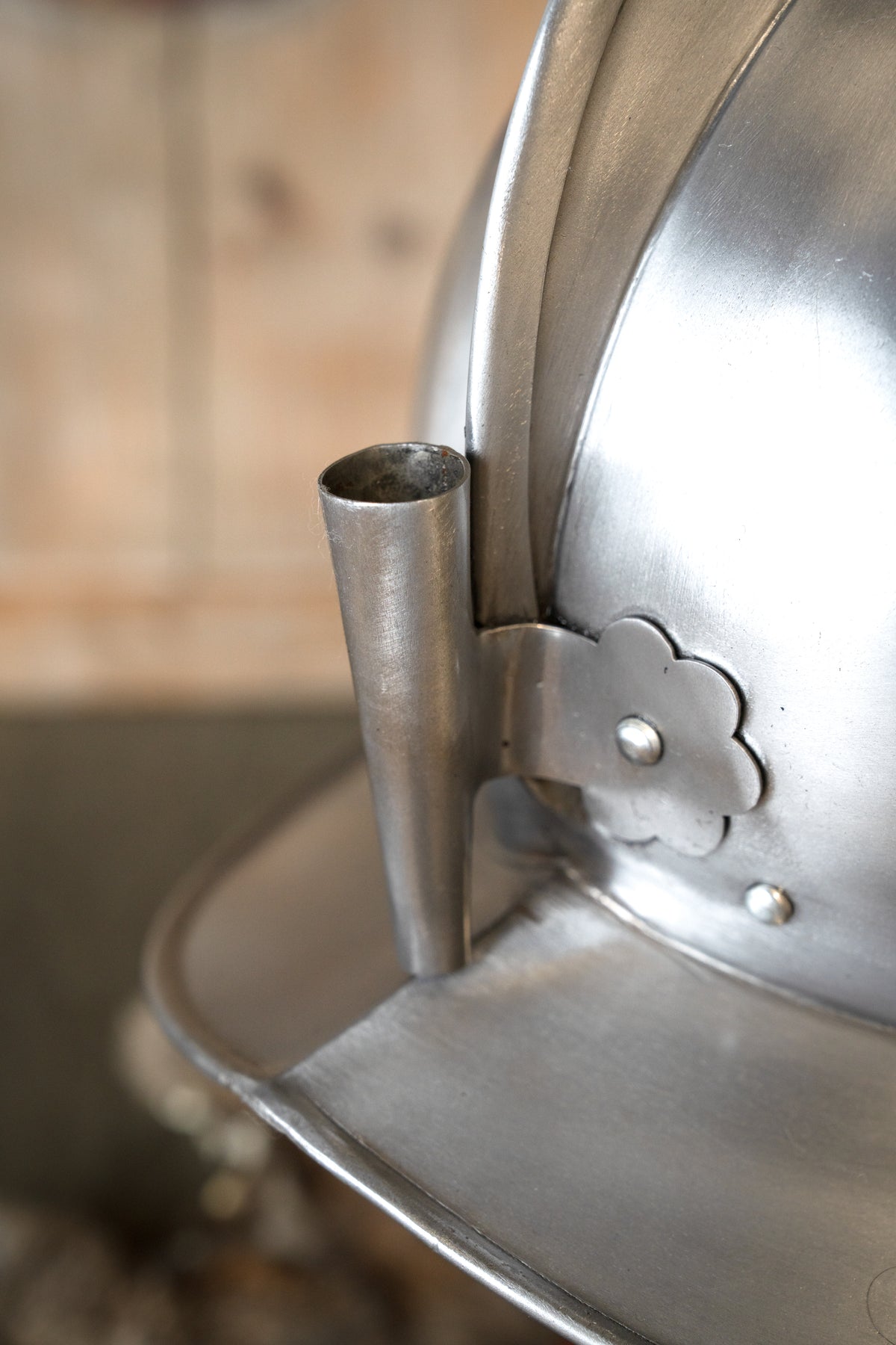 Morion with plume holder, 1–1.2 mm