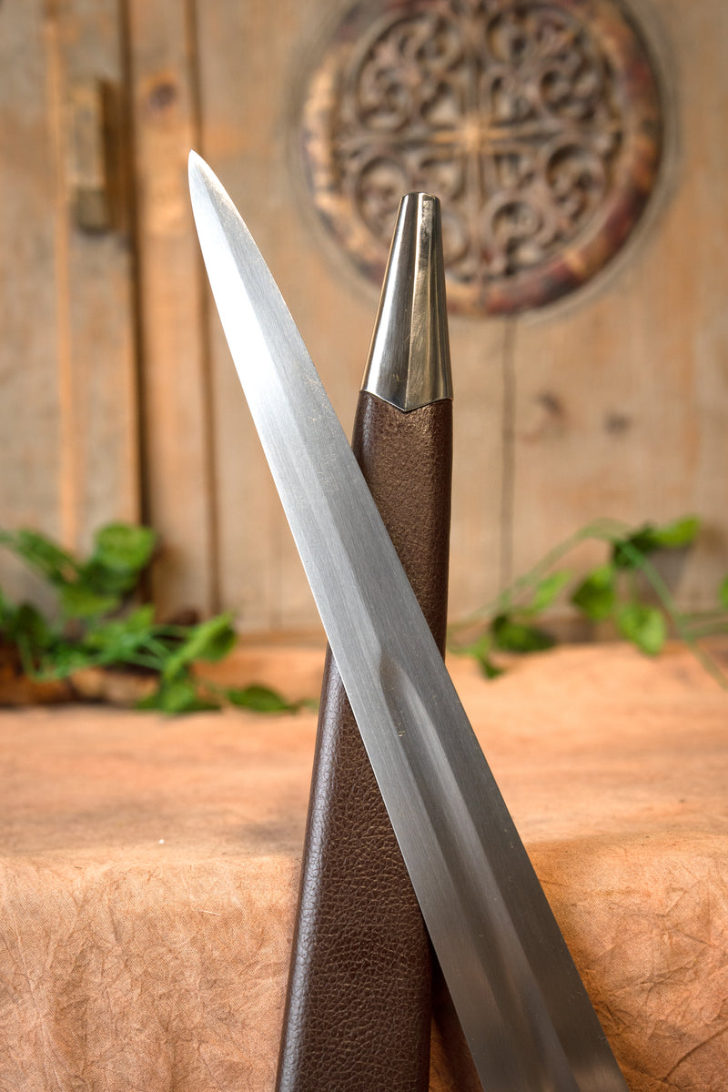 Enhåndssværd Oakeshott type XIV, semi-skarpt