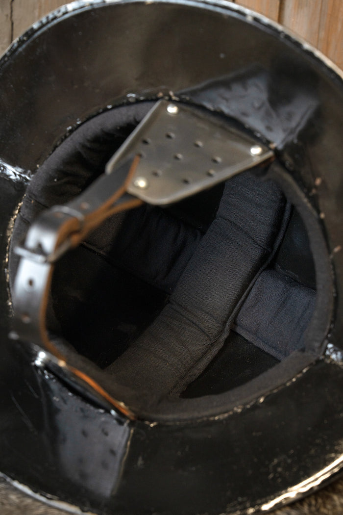 Morion with plume holder, 1–1.2 mm