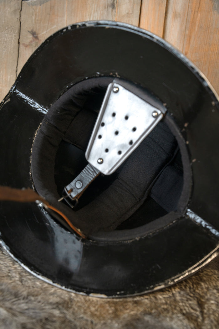 Morion with plume holder, 1–1.2 mm