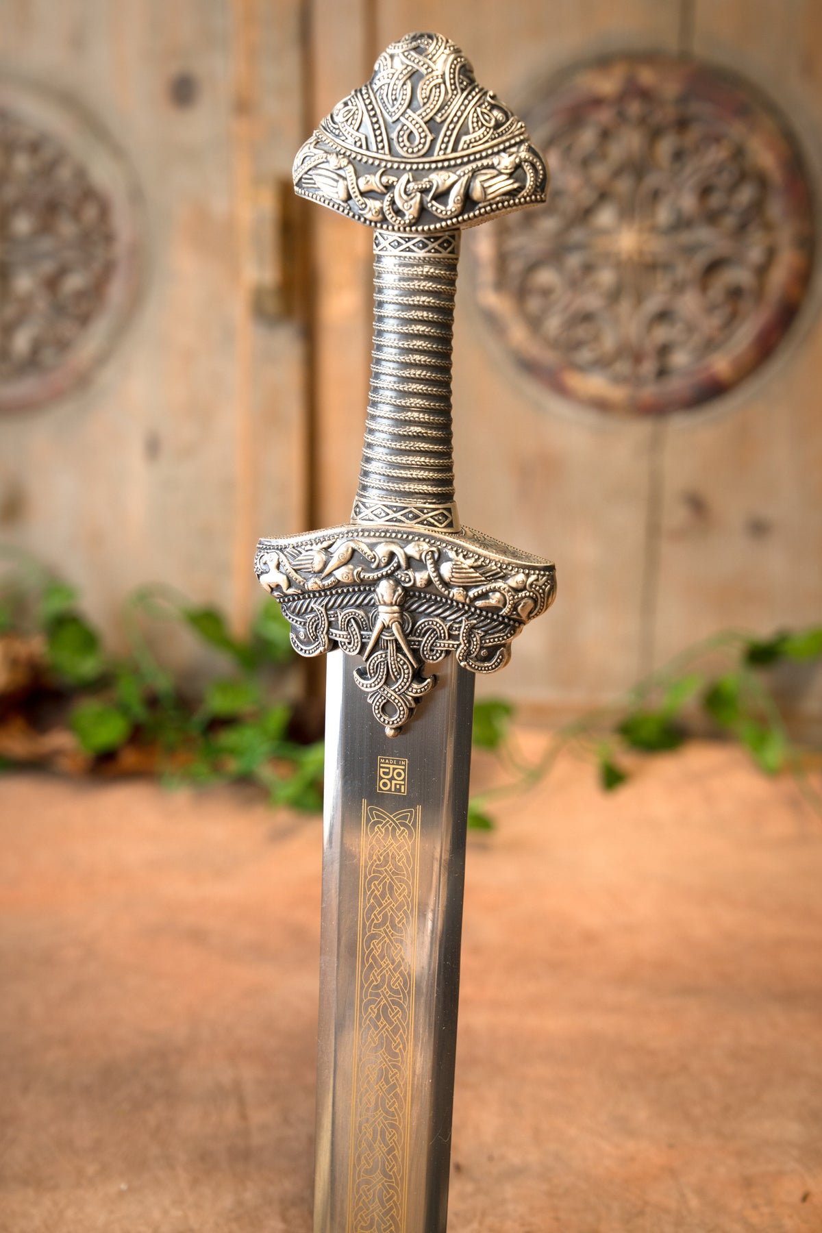 Viking Dybek sword deluxe, semi-sharp
