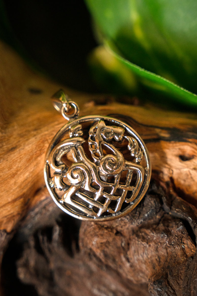 Brązowy wikiński wisior Odin na Sleipnirze