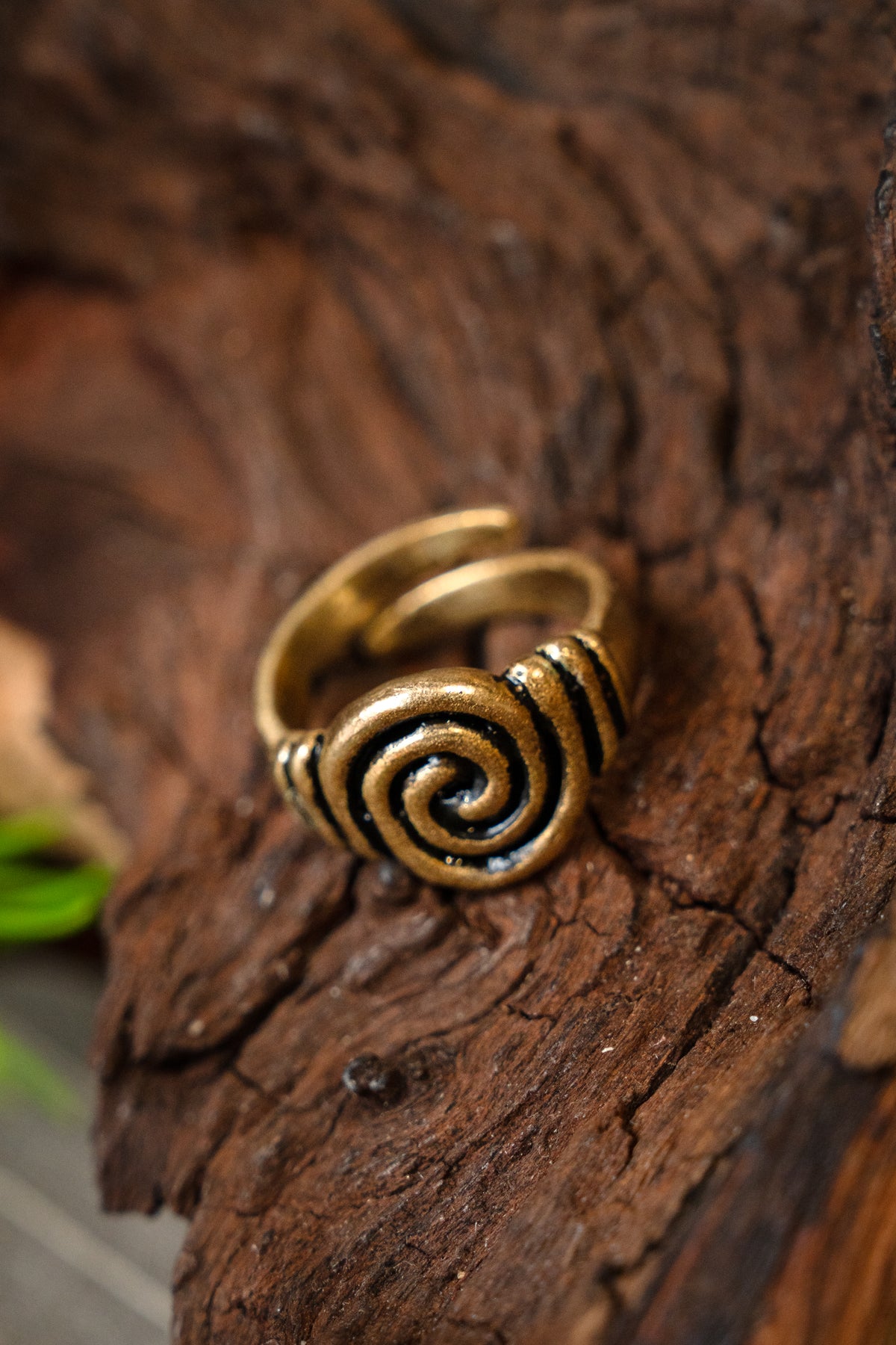 Anglo-Saxon ring 7th-8th century, bronze