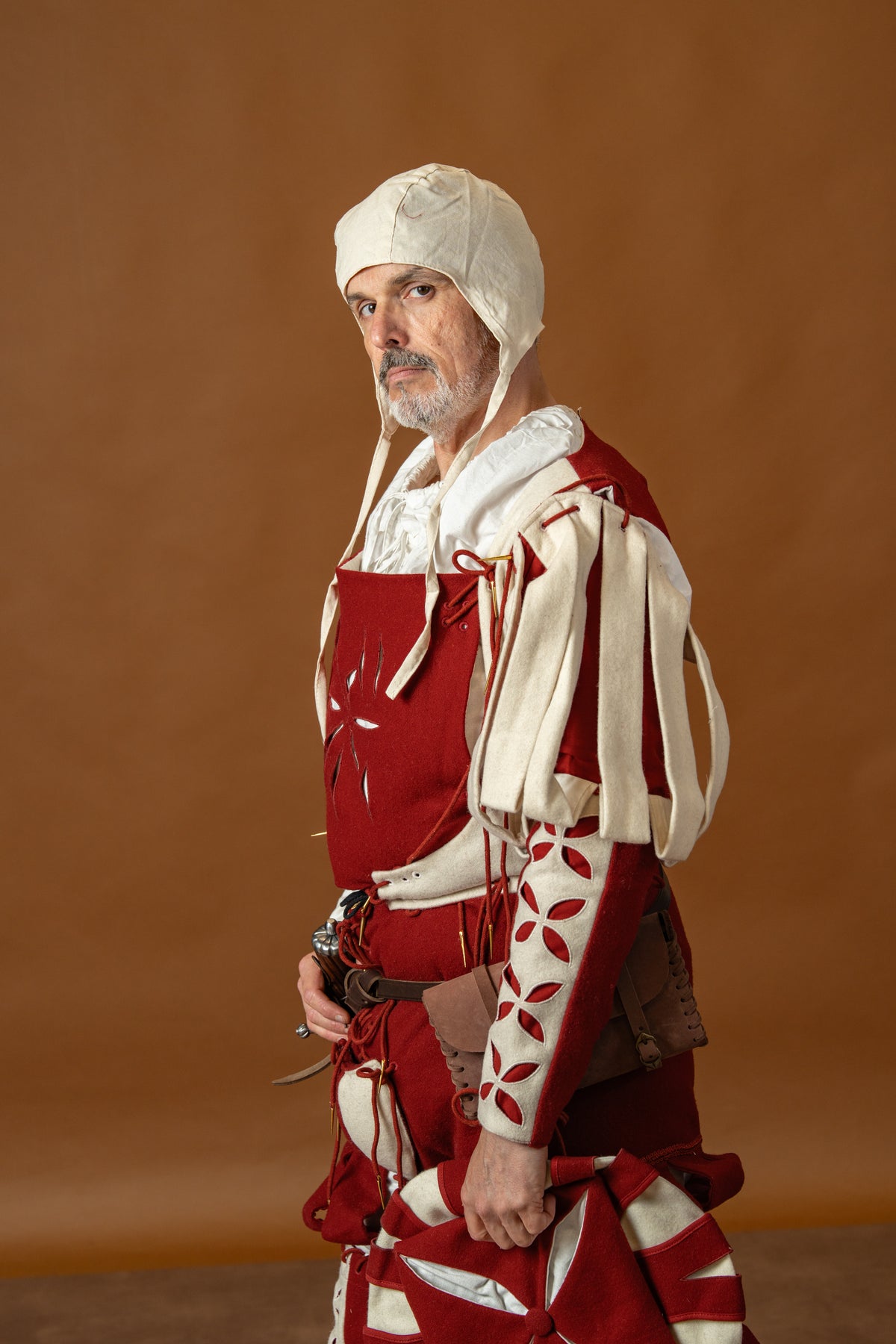 Detachable Sleeve Bloom, wool blend, red-white