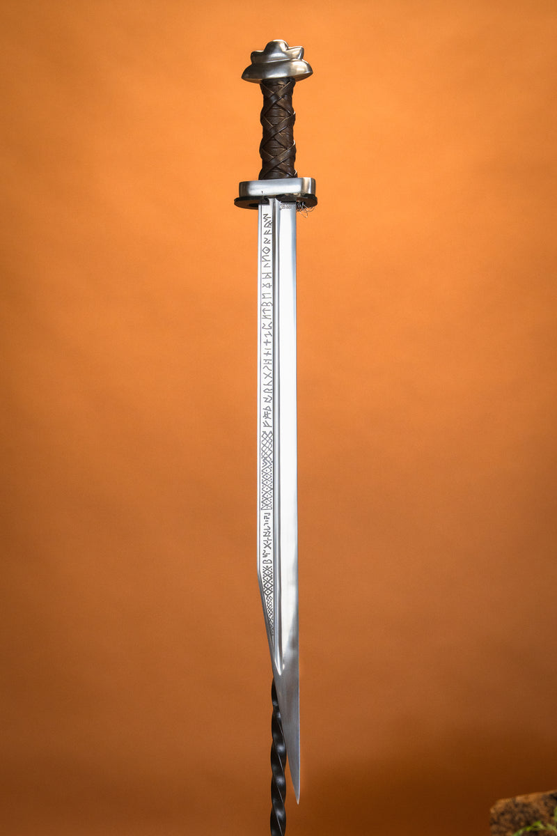 Sax Beagnoth avec runes, semi-tranchant