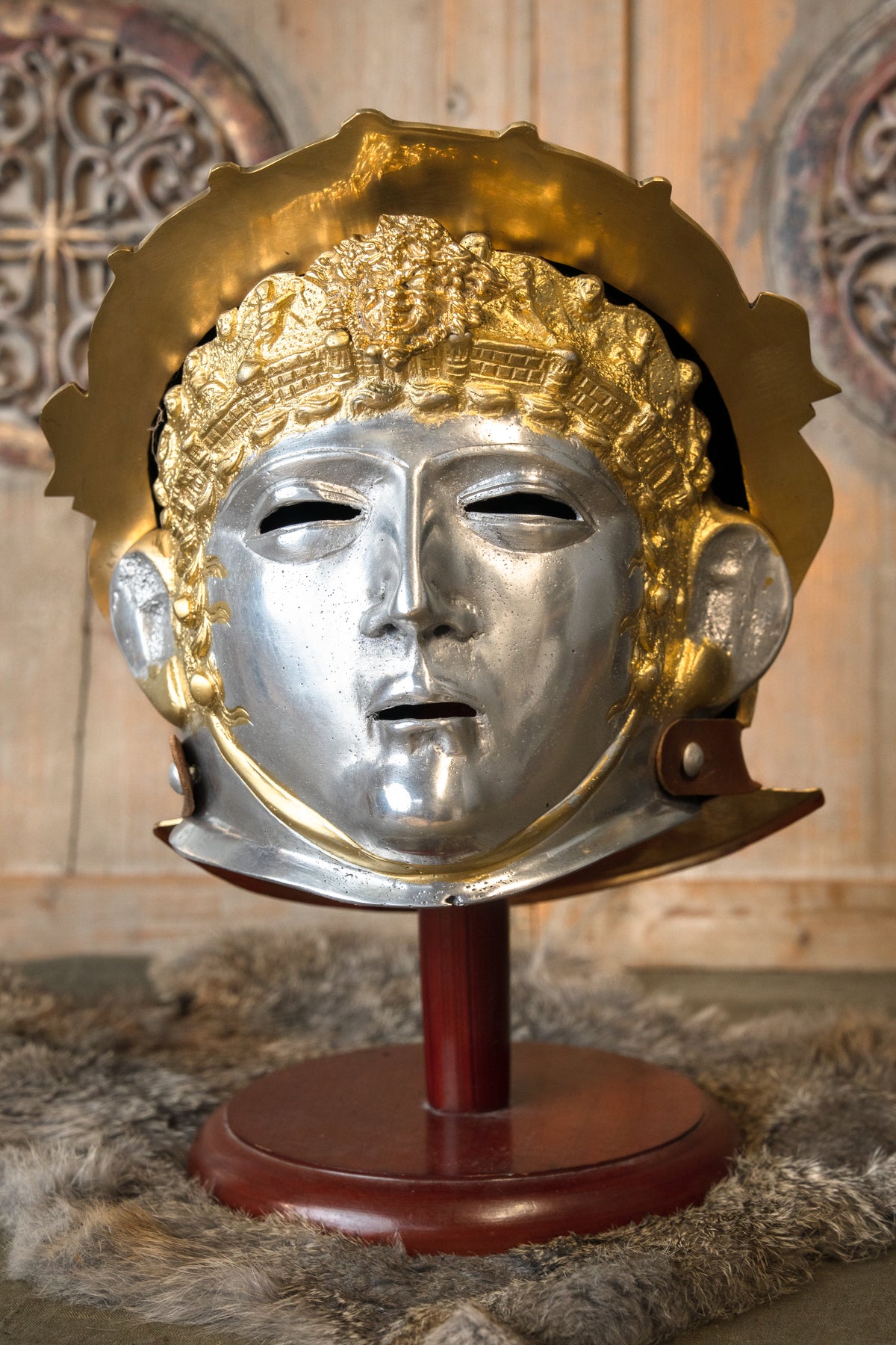 Roman sports helmet with larva mask, 1.3 mm