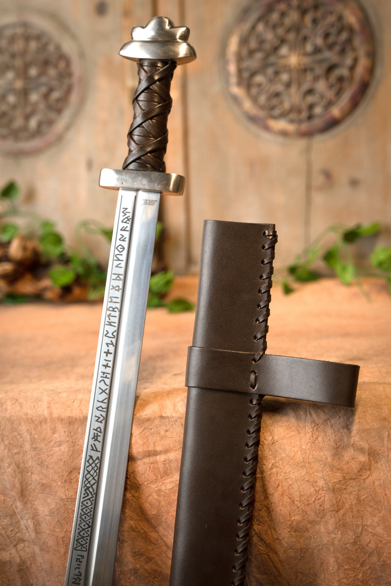 Sax Beagnoth avec runes, semi-tranchant